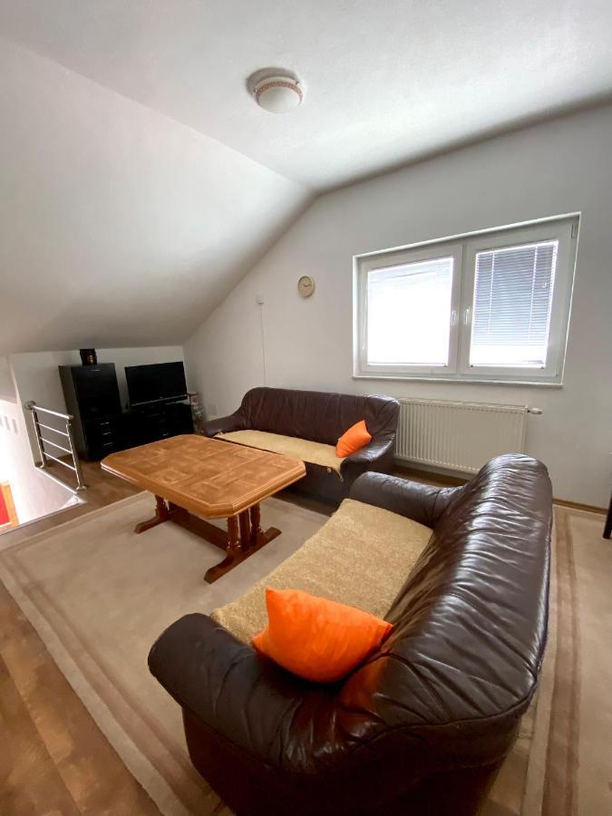 Big Apartment 3 Bedrooms Bihać Dış mekan fotoğraf