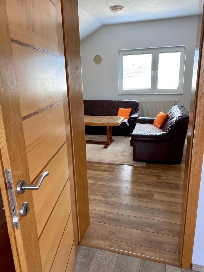 Big Apartment 3 Bedrooms Bihać Dış mekan fotoğraf