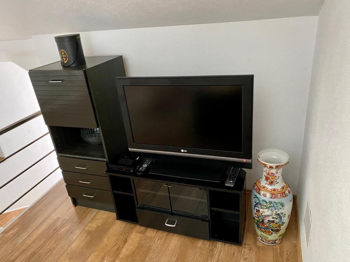 Big Apartment 3 Bedrooms Bihać Dış mekan fotoğraf
