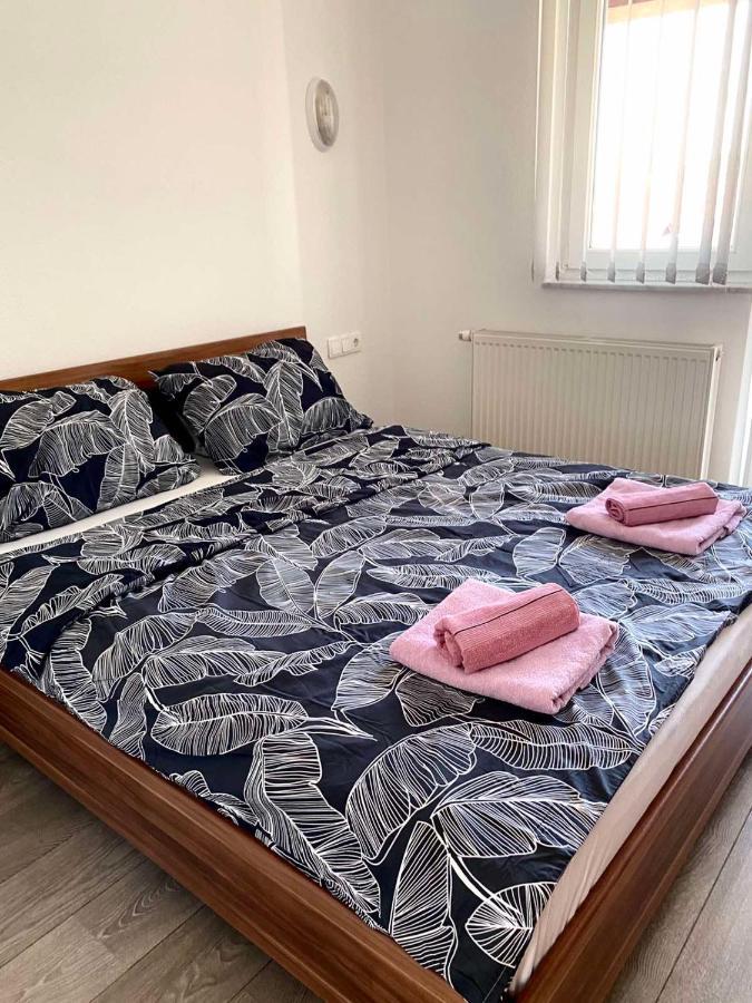 Big Apartment 3 Bedrooms Bihać Dış mekan fotoğraf