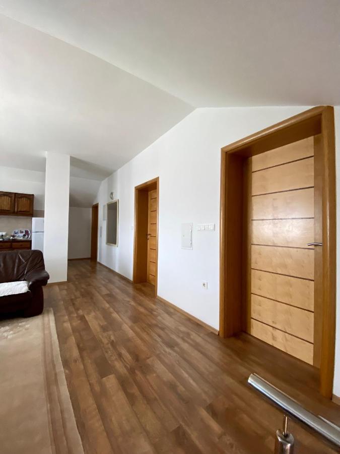 Big Apartment 3 Bedrooms Bihać Dış mekan fotoğraf